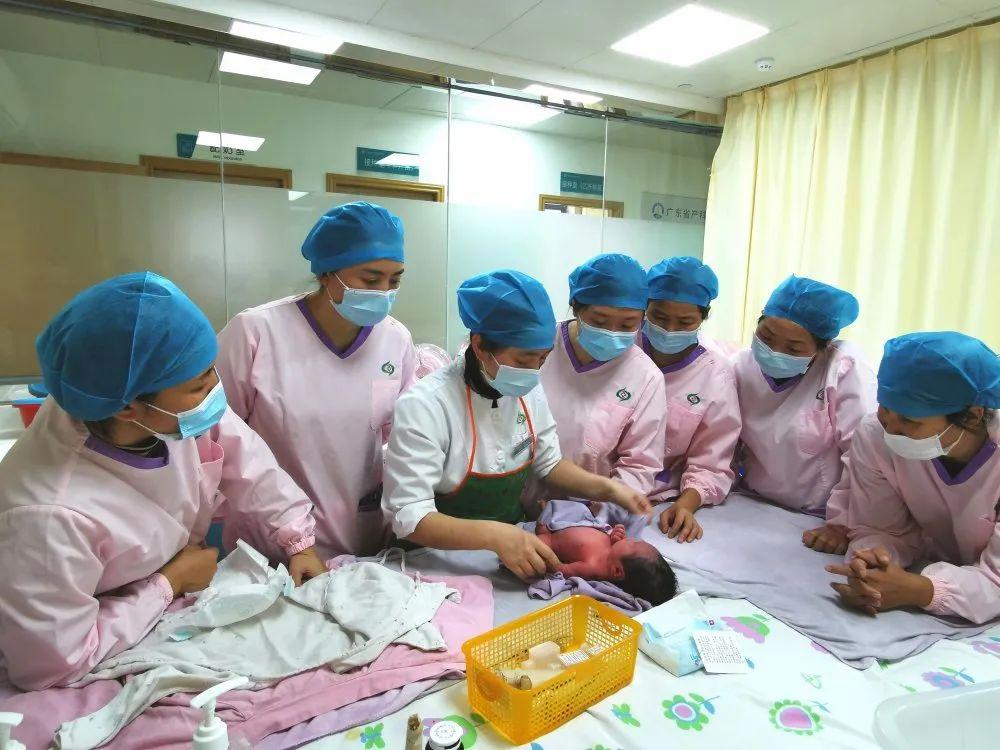 娄底妇婴监护型护送